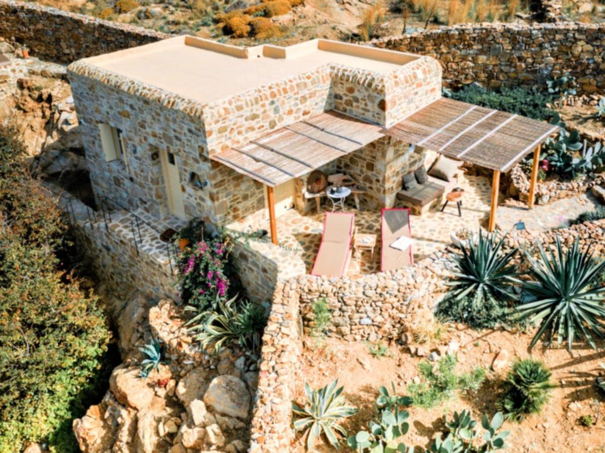 Villa Nautilia - Luxury Suites And Cottages 卡拉法蒂斯 外观 照片